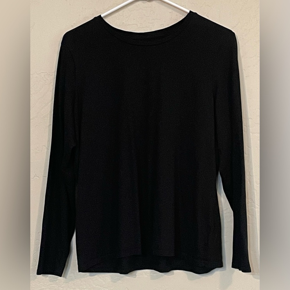 🖤Dip Long Sleeved Black Shirt, Size Large, So Soft!
